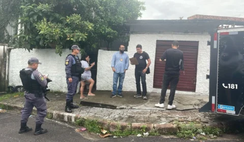 Suspeito faz adolescente refém, finge desmaio e é morto em Manaus