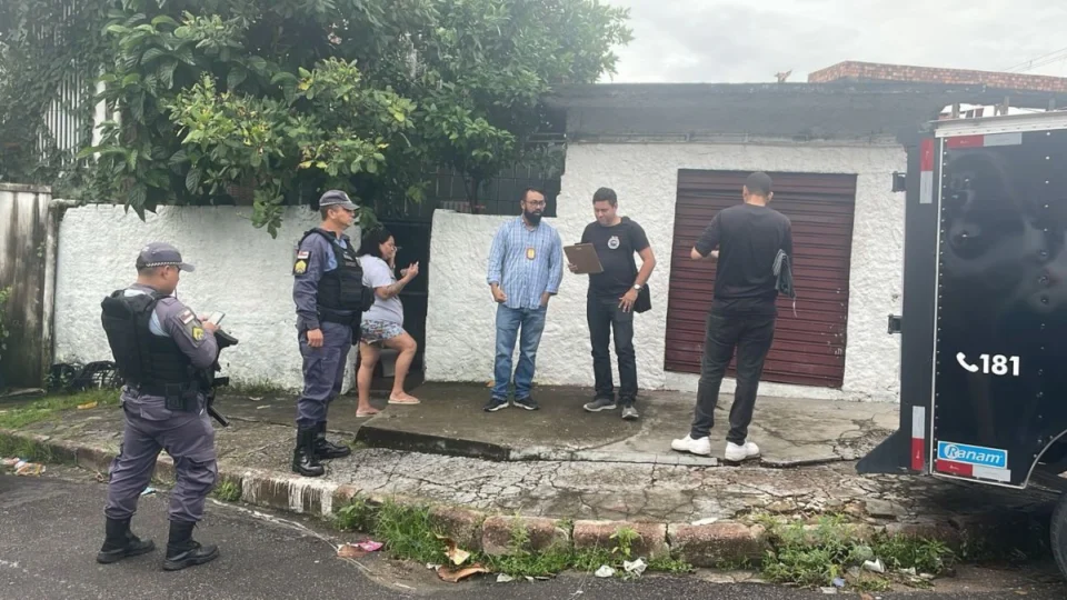 Suspeito faz adolescente refém, finge desmaio e é morto em Manaus