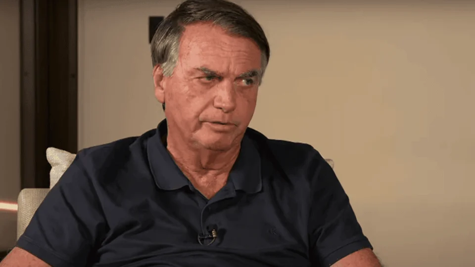 Entrevista: Bolsonaro diz que Mauro Cid foi torturado para delatá-lo sobre tentativa de golpe
