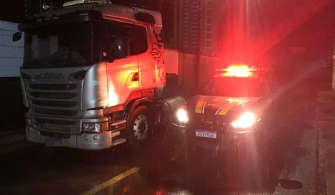 Homem furta caminhão em posto de combustível em Palmas