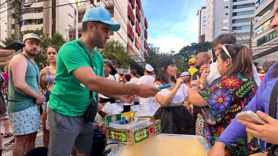Como ganhar dinheiro no Carnaval de Manaus? Veja dicas