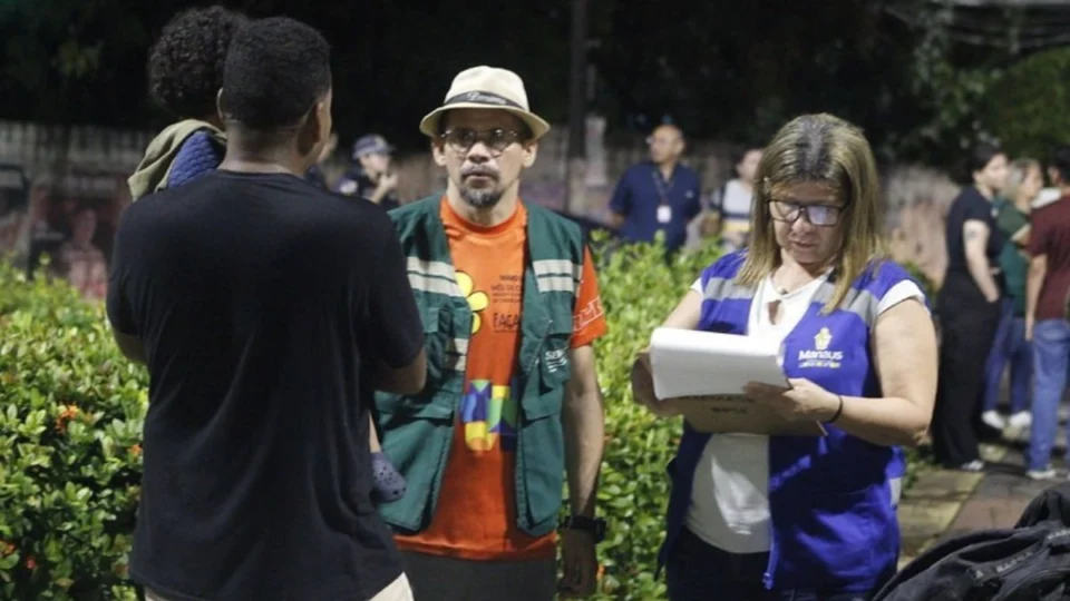 Exploração infantil: 13 crianças usadas em semáforos são resgatadas em Manaus