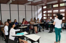 FAS e Ufam ofertam 200 vagas em pós-graduação gratuita para professores no AM; veja edital