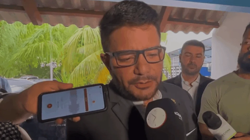 ‘Não está fazendo favor para o governador’, diz Gladson Cameli sobre Alan Rick