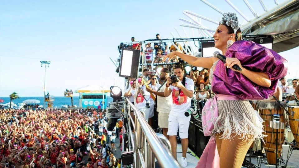 Qual o hit do Carnaval 2025? Conheça as músicas e vote na enquete