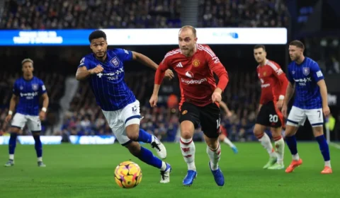 Manchester United x Ipswich Town: onde assistir ao vivo jogo da Premier League