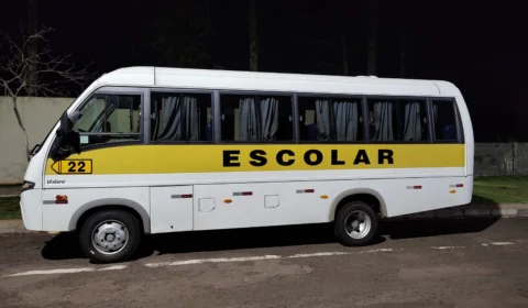 Ônibus escolar furtado em 2018 é recuperado e apreendido no Paraná