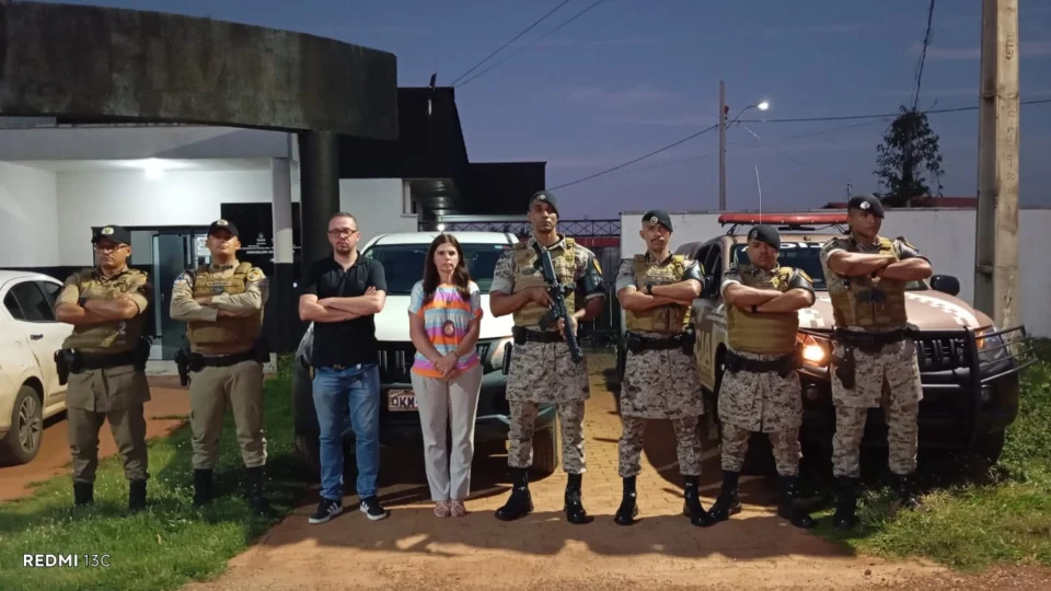 Homem é preso por suspeita de tráfico de drogas próximo a estádio de futebol em Conceição do Tocantins