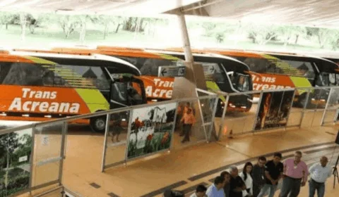 Rompimento da BR-364 interrompe viagens de ônibus no Acre; entenda o que aconteceu