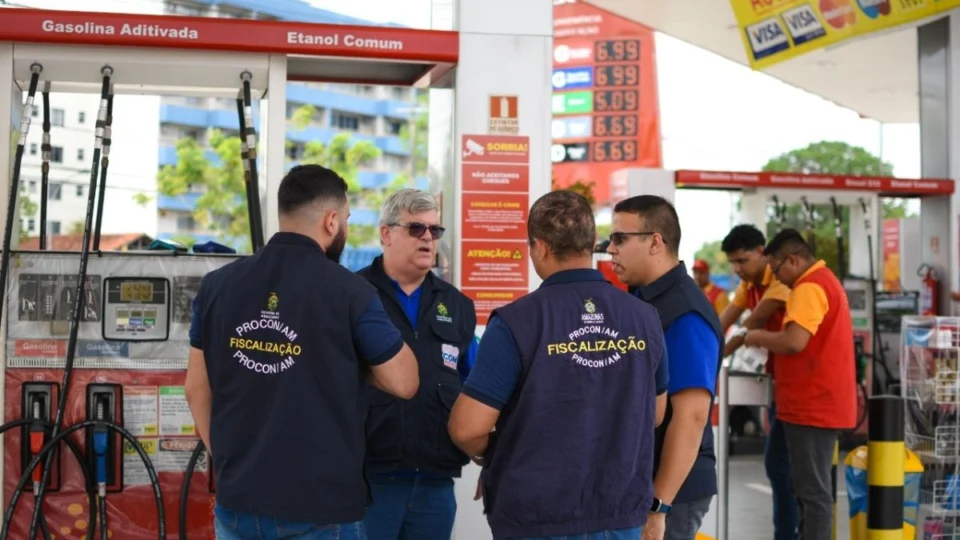 Gasolina a R$ 7,29? 35 postos são autuados por aumento no valor em Manaus