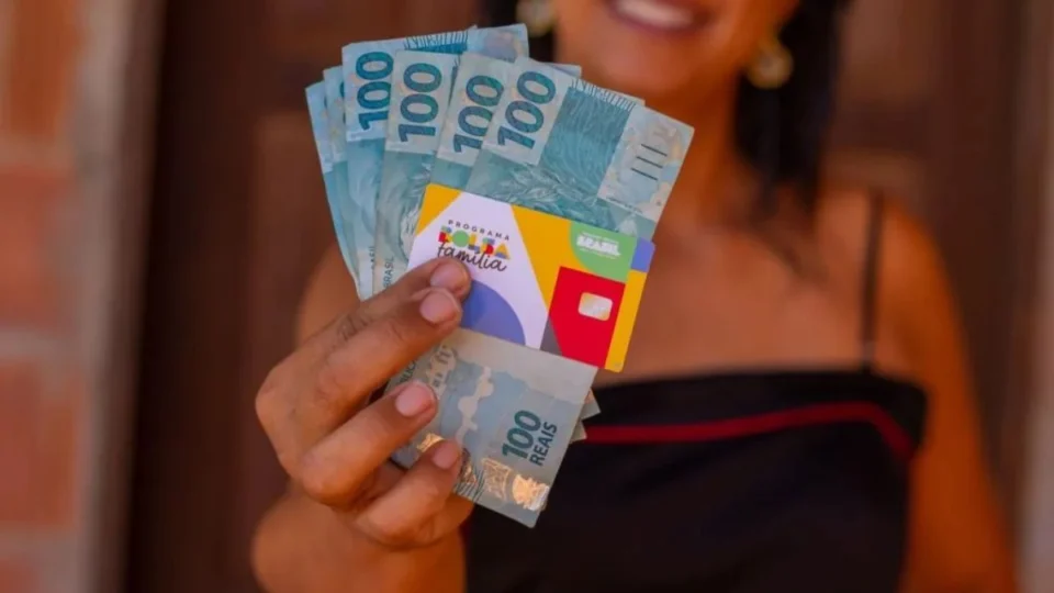 Impacto Social: 644 mil famílias no Amazonas recebem Bolsa Família com investimento de R$ 466 Milhões