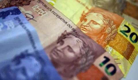 Alta dos juros para 14,25% torna empréstimos e financiamentos mais acessíveis, porém mais caros