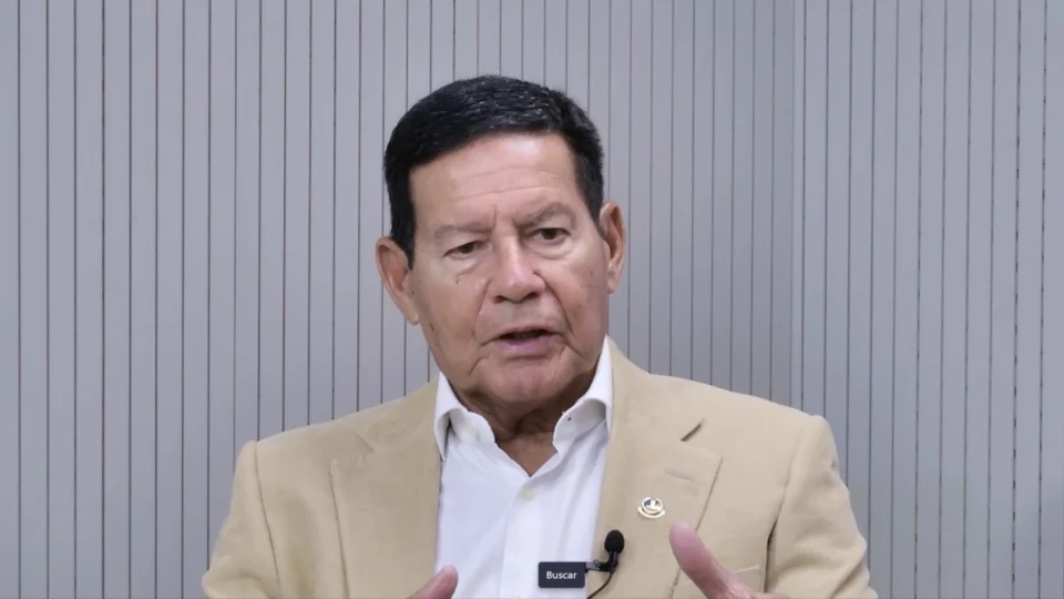 VÍDEO: Mourão revela sua linha de defesa para testemunhar a favor de Bolsonaro