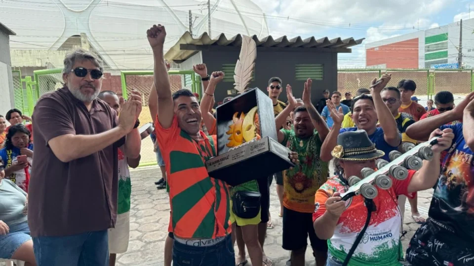 Escola de samba Leões do Barão Açu é a campeã do Grupo de Acesso B do Carnaval Manaus 2025
