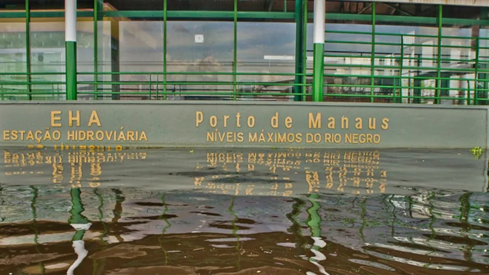 Rio Negro recua 53 cm em julho, indica Porto de Manaus