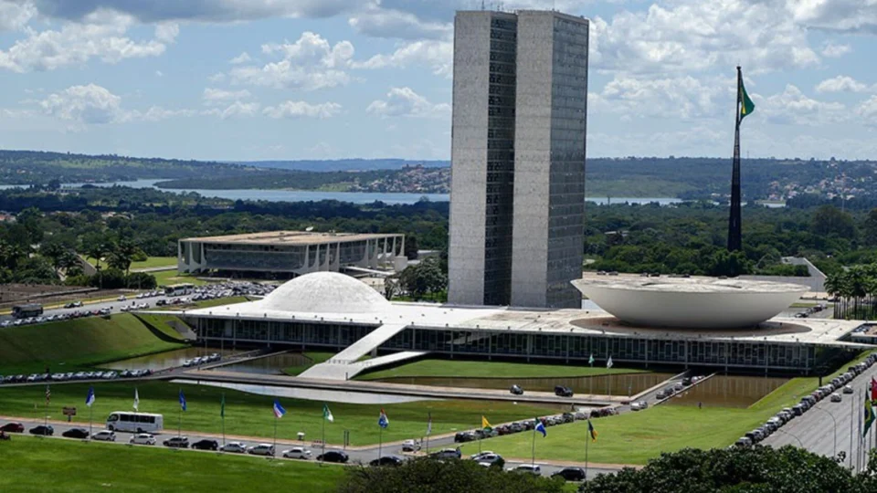 Novas regras para emendas parlamentares passam a valer nesta segunda (17); veja as principais mudanças