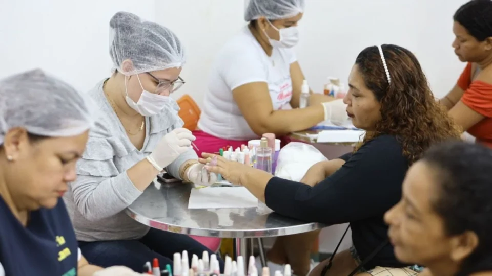 Dia da Mulher em Manaus: serviços gratuitos de saúde, beleza e cidadania neste sábado (8); saiba onde