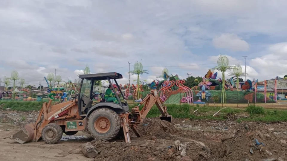 Igarapé do Parque Gigantes da Floresta recebe obras para reduzir alagamentos em Manaus