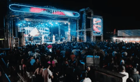 Jovem morre em festa de Carnaval após ser esfaqueado