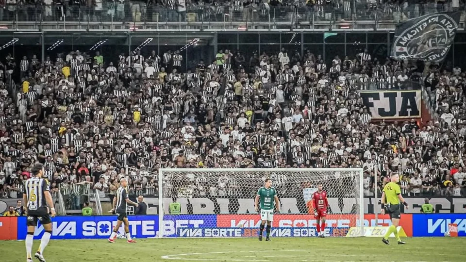 Manaus é goleado pelo Atlético-MG e se despede da Copa do Brasil