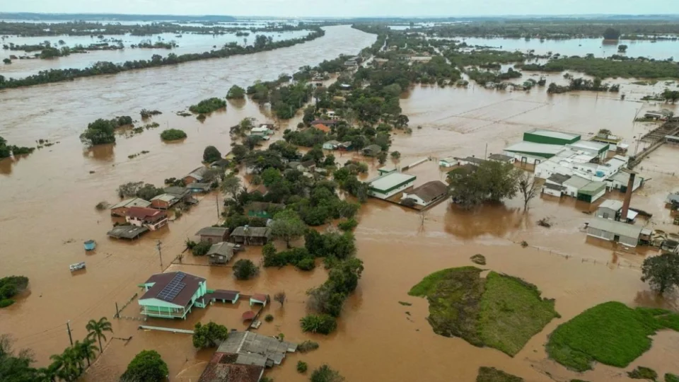 Amazonas tem 20 municípios com ‘alto risco’ de inundações e alagamentos; veja lista