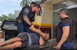 ‘Ai, Jesus! Me ajuda’: traficante é baleado e grita de dor ao reagir à prisão no Amazonas; veja vídeo