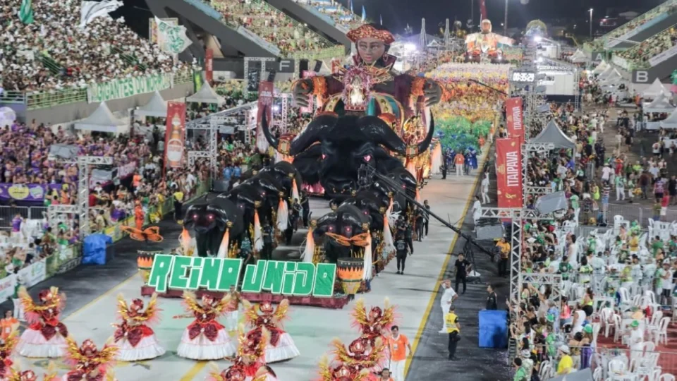 Reino Unido da Liberdade é a grande campeã do Grupo Especial do Carnaval Manaus 2025