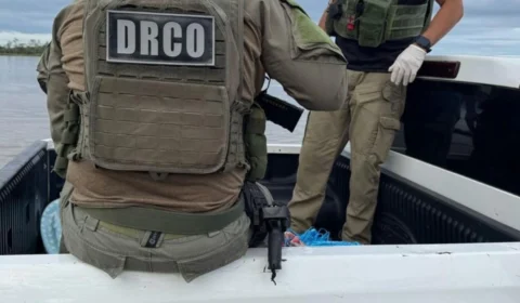 Suspeito de abuso e ligação com facção morre em confronto com a polícia no Amazonas