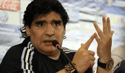 Morte de Maradona: médicos vão a julgamento nesta terça (11)