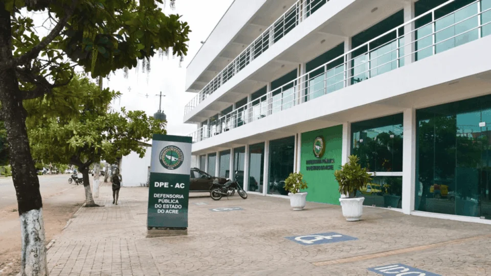 Defensoria do Acre assegura reembolso de descontos indevidos em benefício do INSS