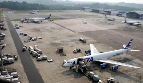 Mudança nas tarifas de cargas aéreas: estados estão em alerta para impactos econômicos