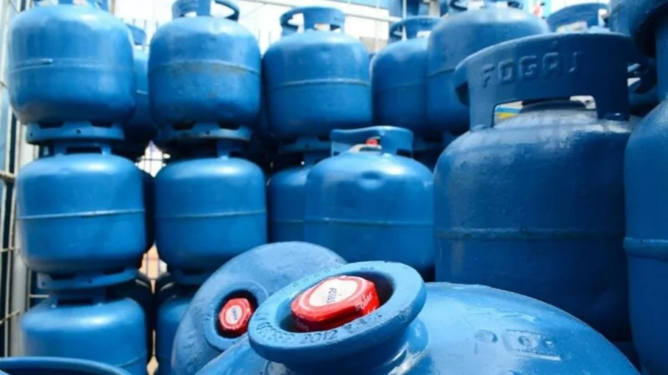 Programa pretende entregar gás de cozinha a 546 mil famílias do Amazonas