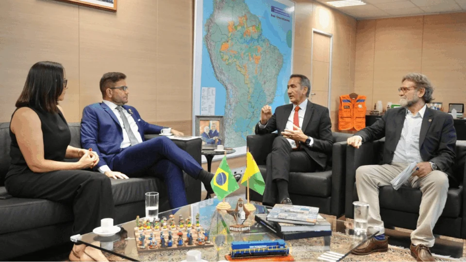 Gladson Cameli e Mailza Assis pedem ajuda federal para possível enchente no Acre