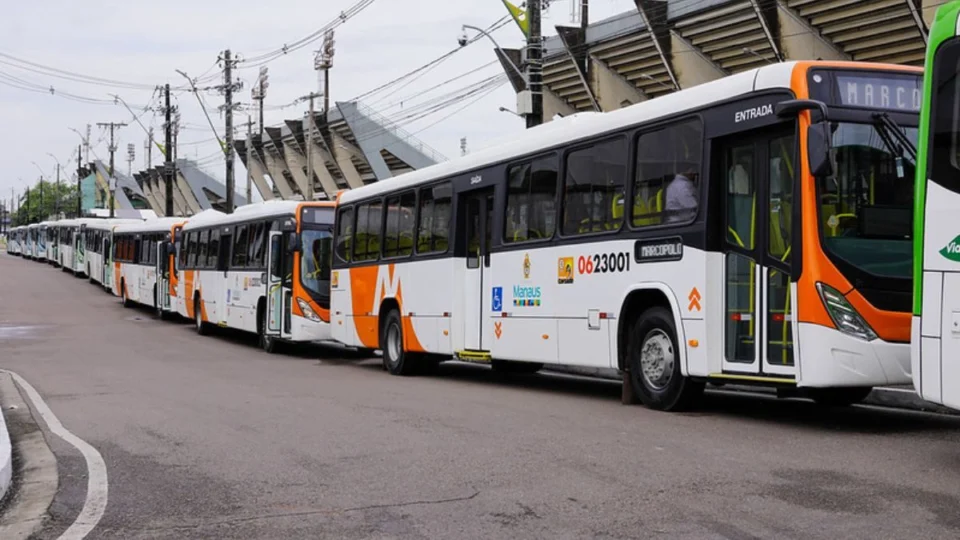 Greve de ônibus em Manaus é suspensa pela Justiça; entenda decisão