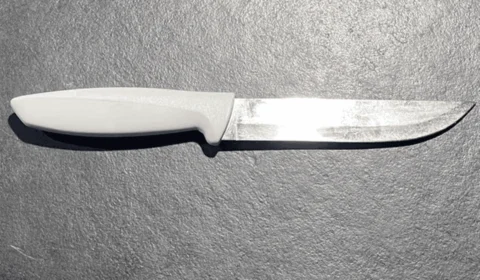 Homem tenta esfaquear esposa no meio da rua em Boa Vista e acaba preso; veja