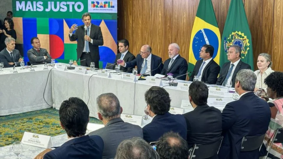 Isenção do Imposto de Renda até R$ 5 mil: entenda como funcionará a medida proposta pelo governo federal