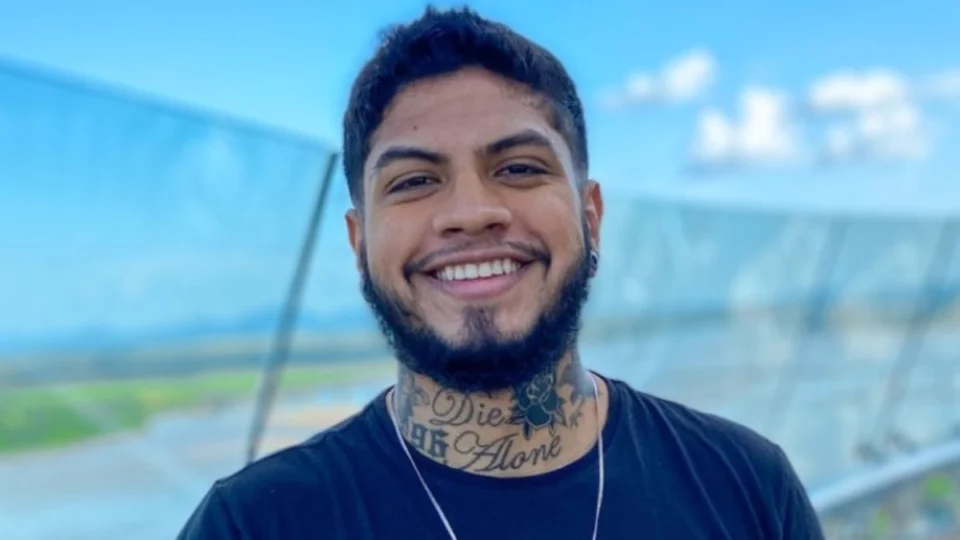 Família de jovem que saiu para bloco e foi encontrado morto em Manaus pede respostas