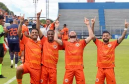 Campeonato Amazonense 2025: Manauara se classifica com goleada para a semifinal de olho no Manaus