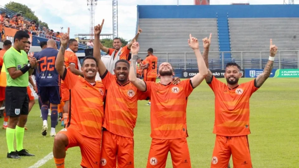 Campeonato Amazonense 2025: Manauara se classifica com goleada para a semifinal de olho no Manaus