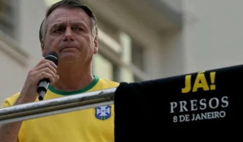 Bolsonaro volta atrás e libera manifestação em Manaus sem ataques ao STF