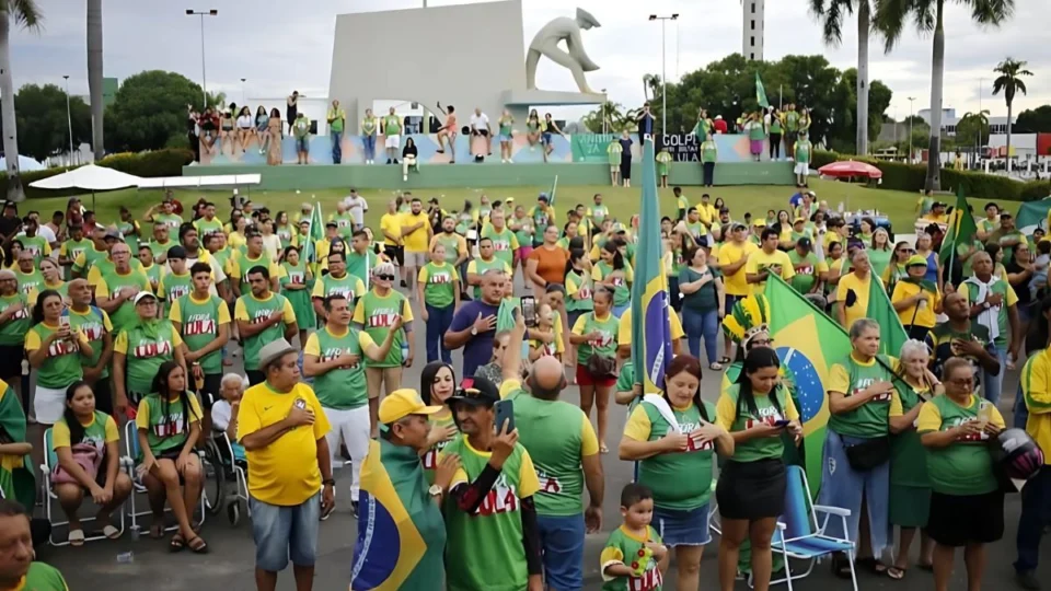 Manifestação ‘Fora Lula’ reúne multidão em Praça do Garimpeiro de Boa Vista