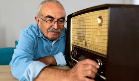 Músicas antigas que vão trazer de volta as melhores lembranças da sua vida; ouça agora