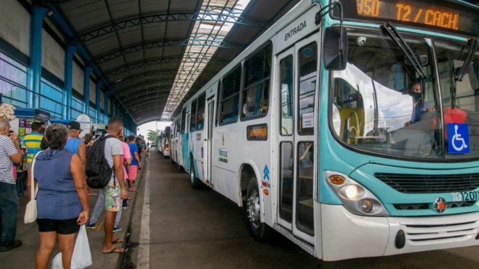 Passagem de ônibus de R$ 4,50 a R$ 6? Entenda proposta da Prefeitura de Manaus