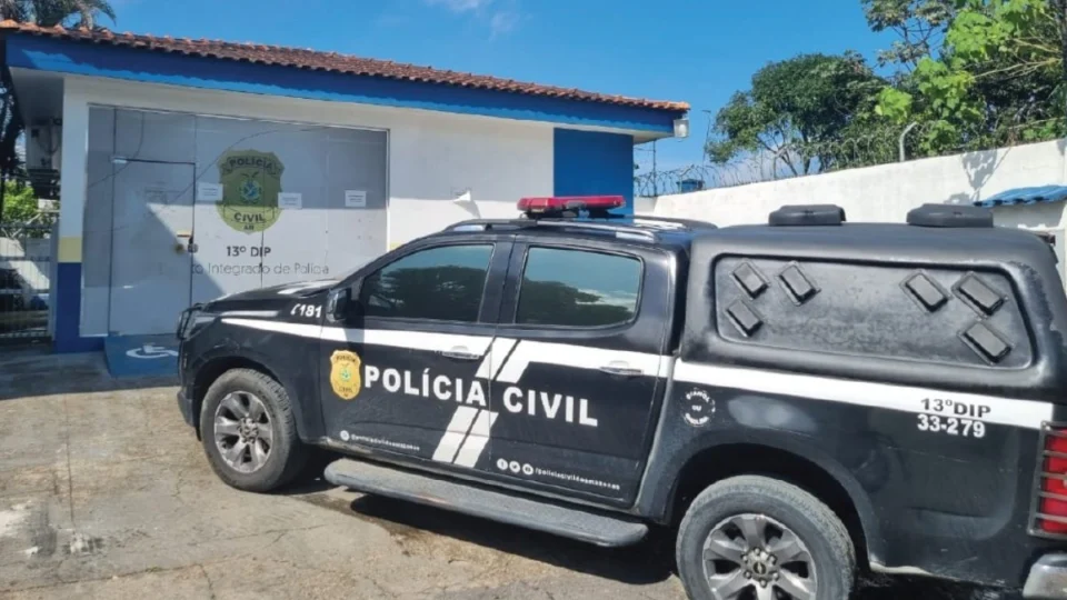 Pastor realiza culto em prisão e é preso por não pagar pensão alimentícia em Urucará; entenda