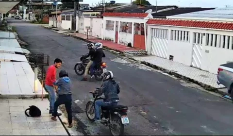 Quarteto em motos assalta jovem na Cidade Nova, em Manaus; veja vídeo