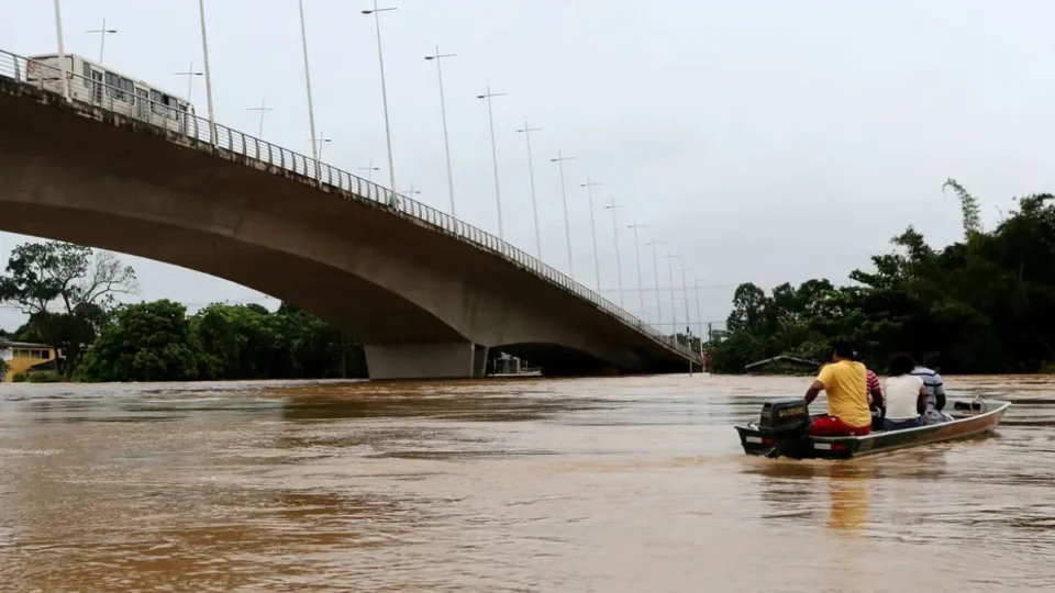 Rio Acre aumenta mais de dez centímetros em 24 horas