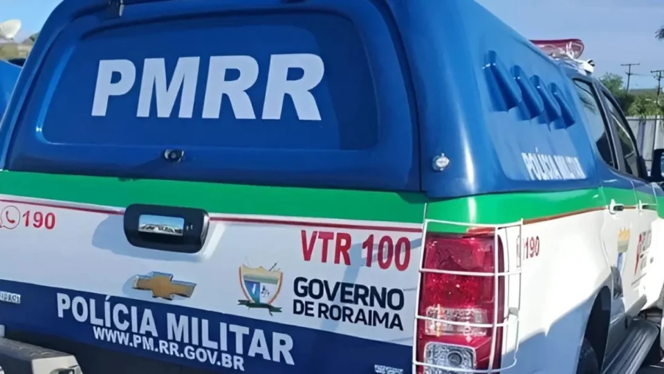 Jovem é preso por tráfico após tentar esconder drogas em mesa de sinuca