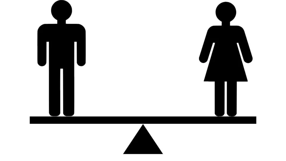 Salários iguais para homens e mulheres: governo impõe prazo para adaptação de empresas