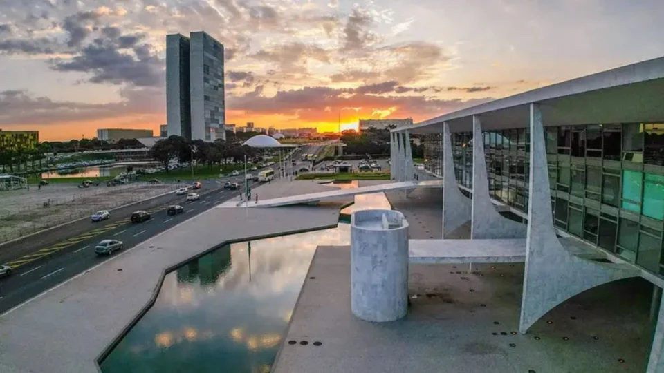 Brasília com pé no freio: Semana Santa e 65 anos da Capital esvaziam agenda oficial