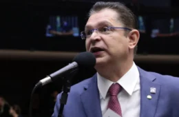 Urgência para anistia do 8 de janeiro é protocolada com 262 assinaturas; veja quem apoiou